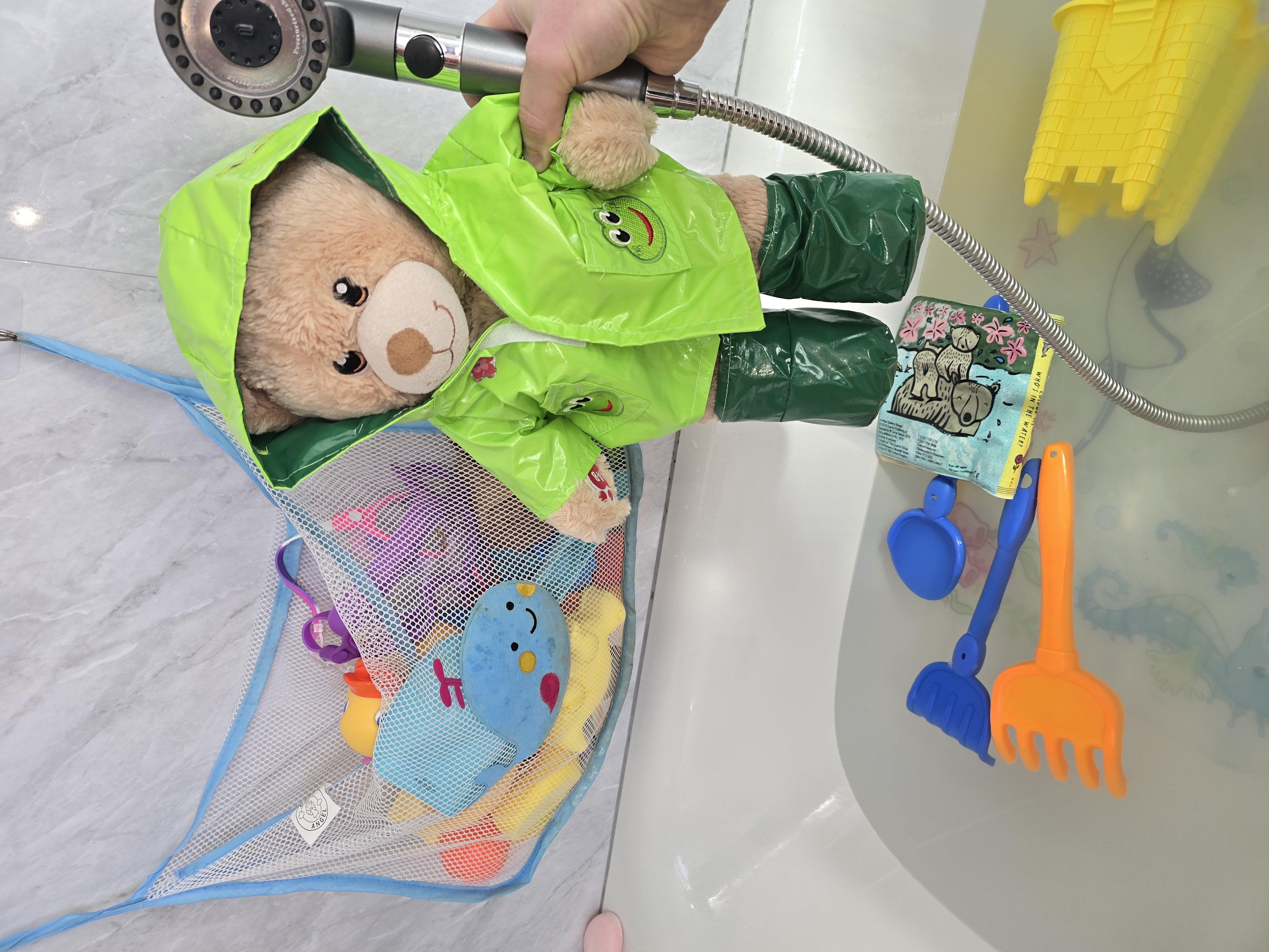 Bath time with Ziggy