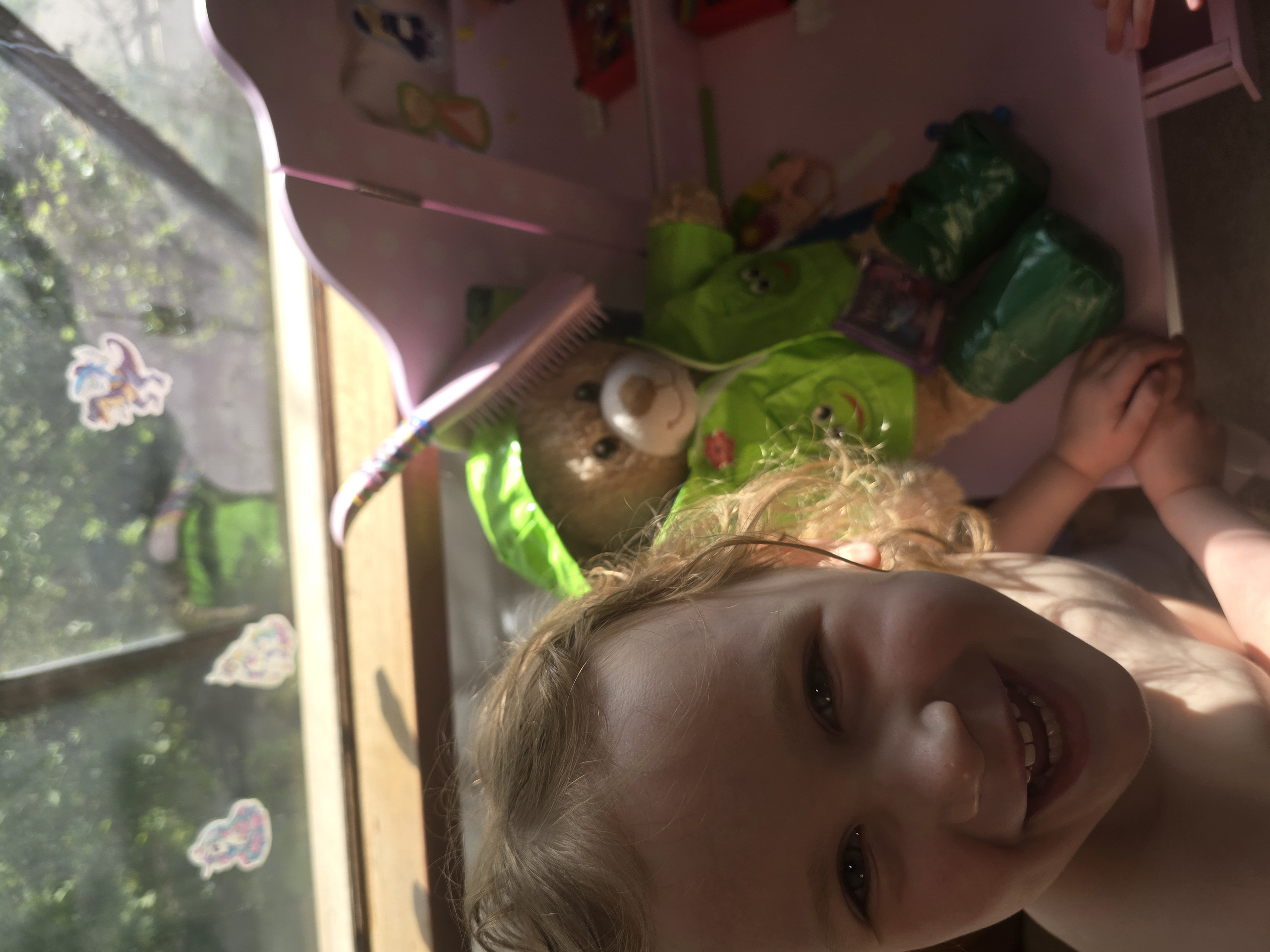 Brushing hair with Ziggy